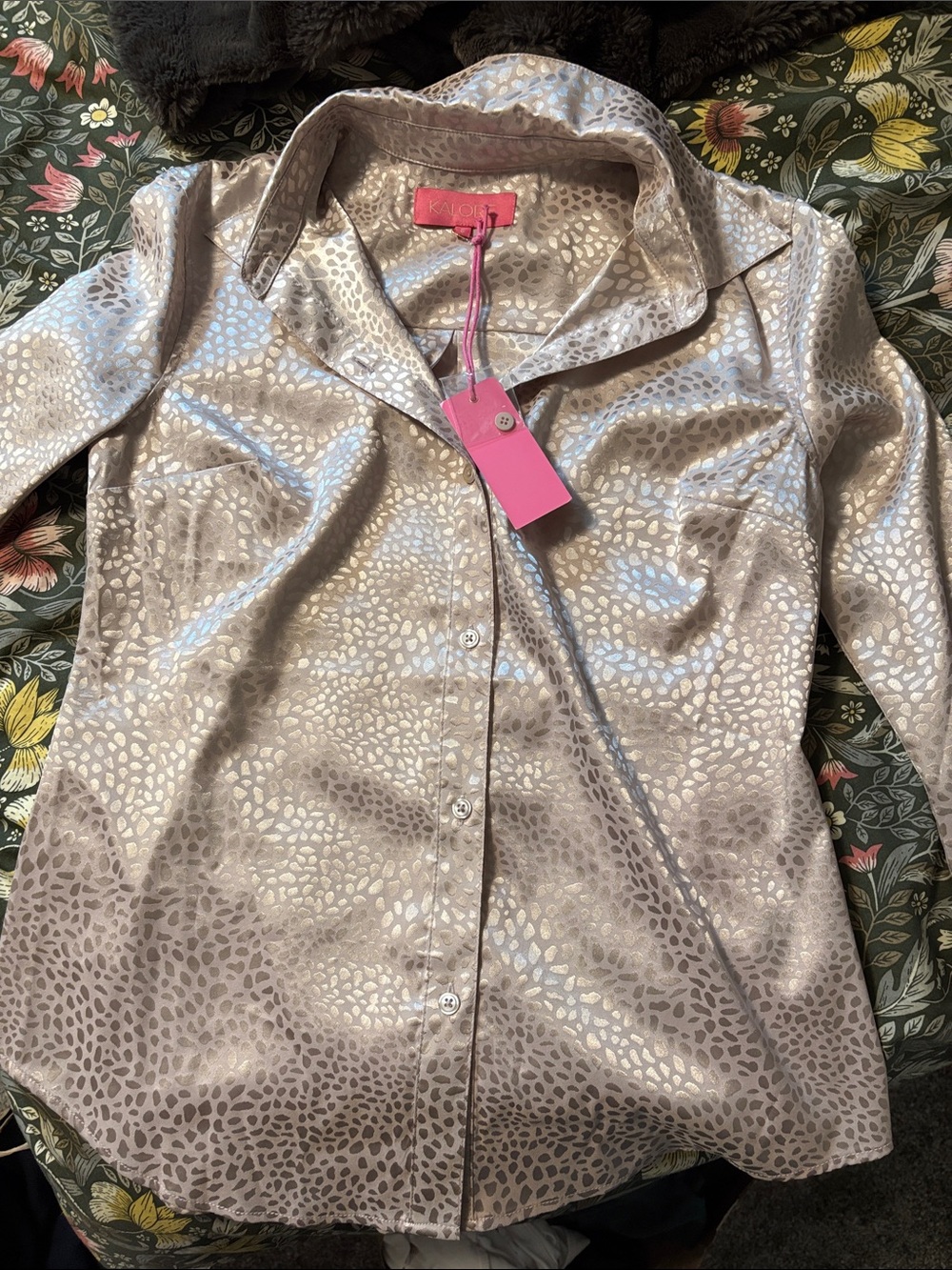 ✨ NWT KALORE Shimmery Animal Print 2-Piece Set ✨